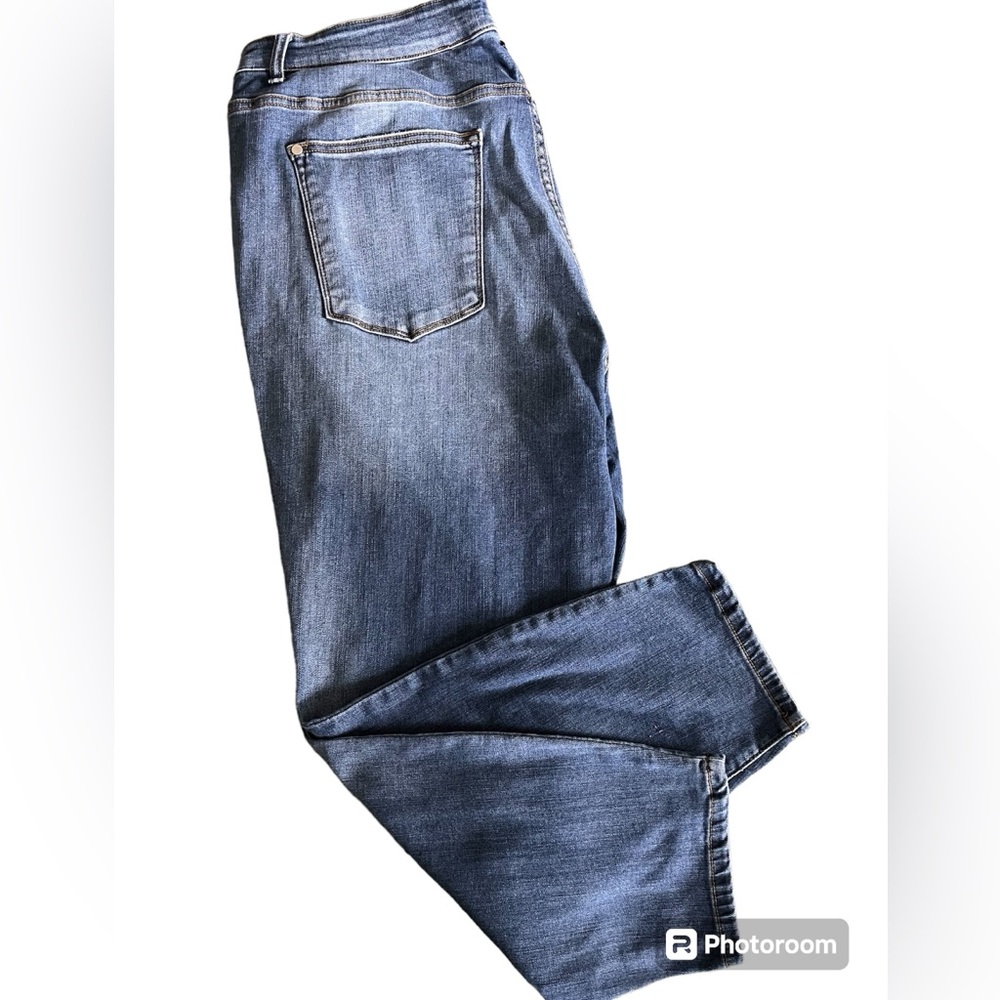 Judy Blue Jeans Relaxed Fit Ankle Crop Stretch Pockets Mid Rise, size 24W